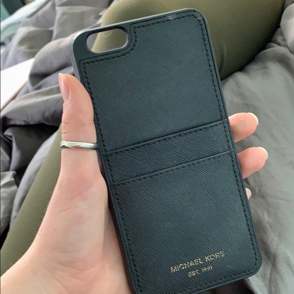 Michael Kors iPhone 6/6s plus case - Picture 2 of 2